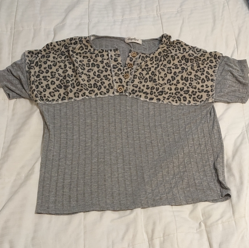 Haptics by Holly Harper mixed material top size Medium